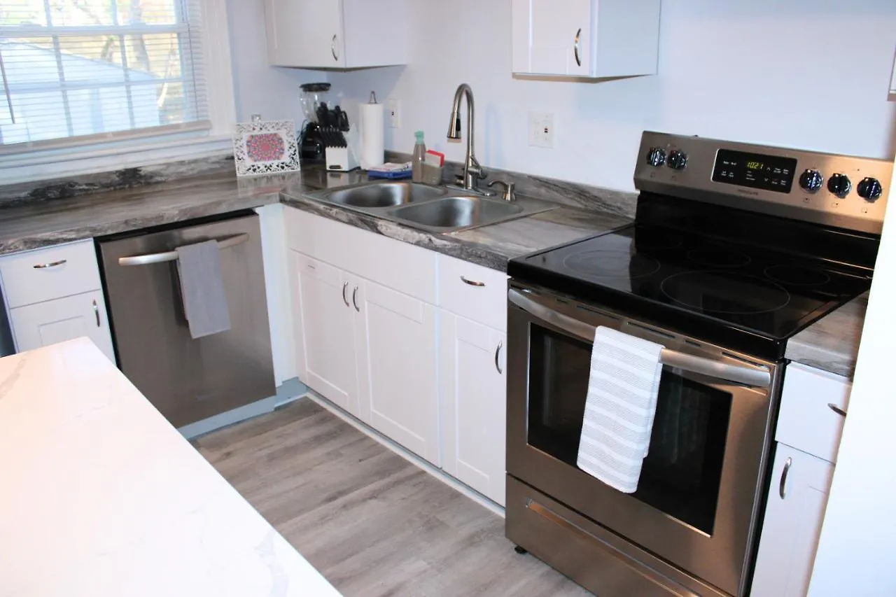 Charming 3 Bdrm In Charlotte - 1 Mile To Uptown Villa Holiday home