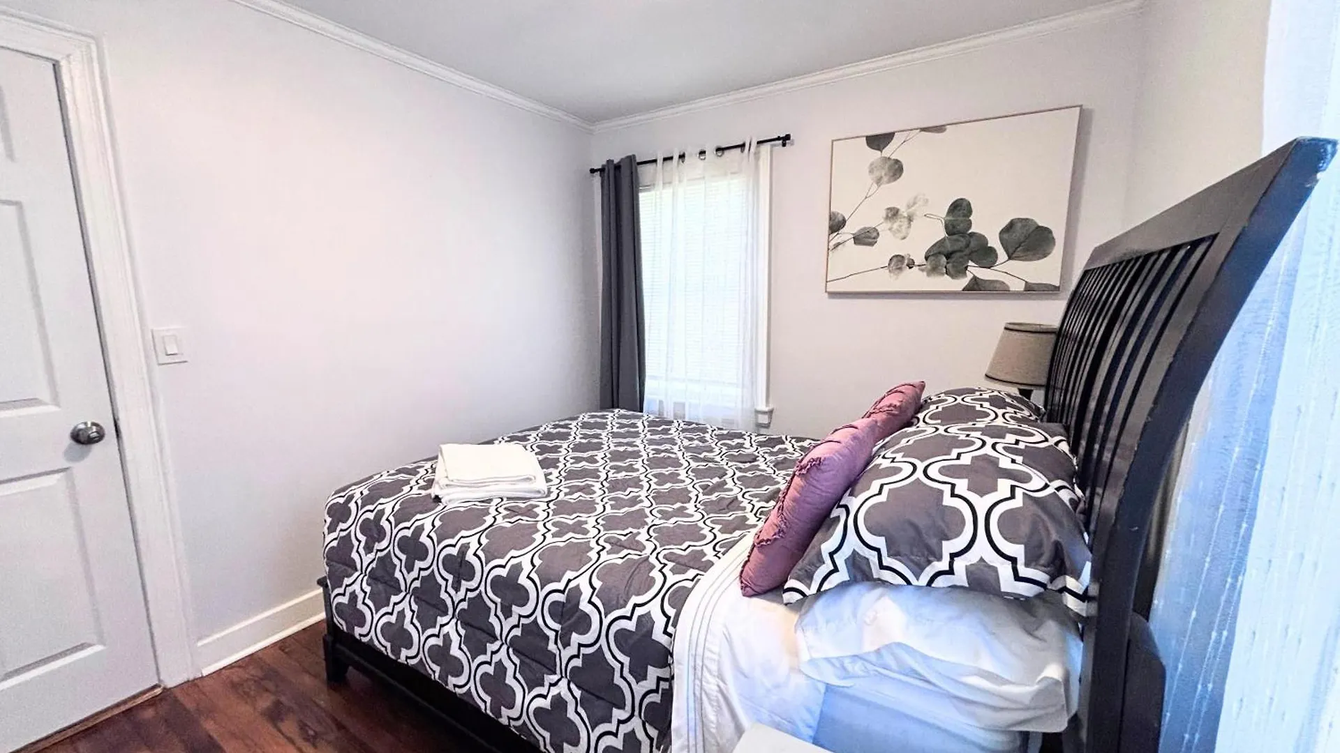 Charming 3 Bdrm In Charlotte - 1 Mile To Uptown Villa 0*,