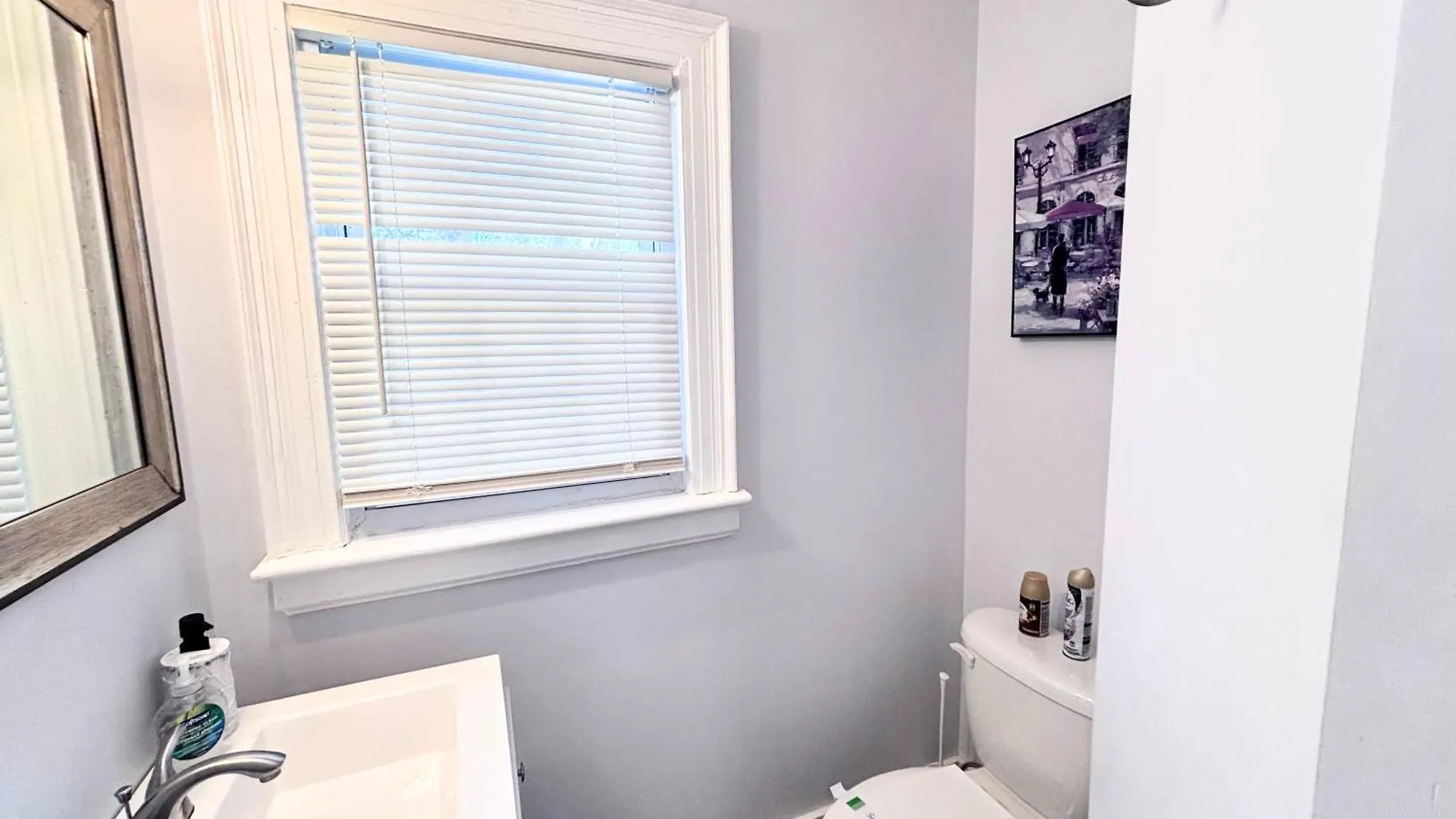Holiday home Charming 3 Bdrm In Charlotte - 1 Mile To Uptown Villa